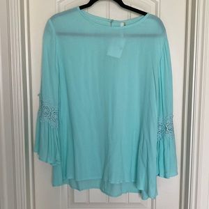 Flowy top *new* - large